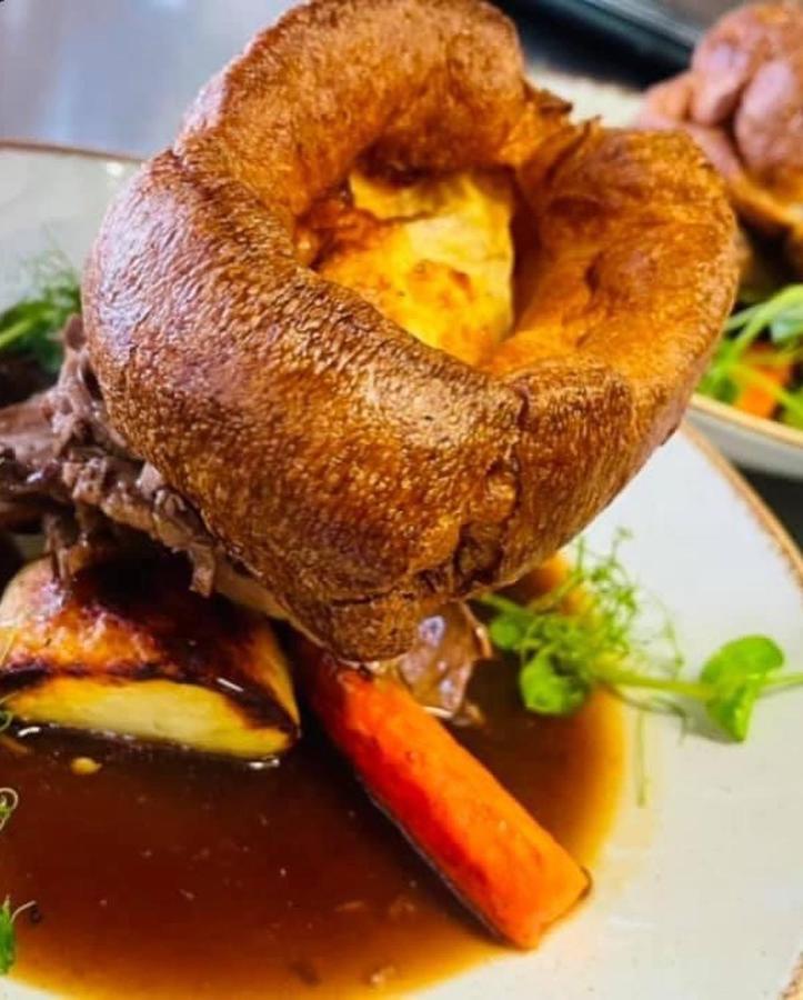 The Crossroads Inn 4*
